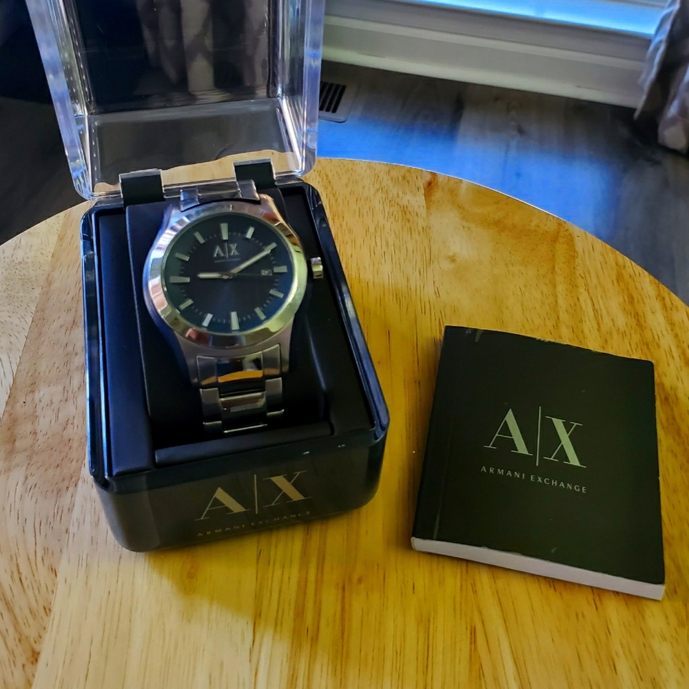 Watch - Picture 1 of 5